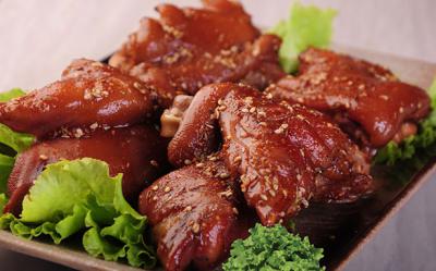 四川特色烤豬蹄技術(shù)培訓(xùn)，用法考究美容之佳品